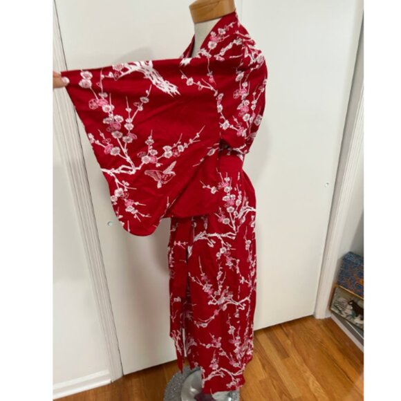 Made in Japan 100% Cotton Red White Asian Floral Pattern Original Kimono S M - Picture 6 of 10